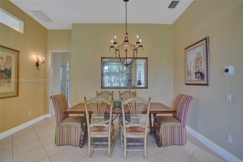 House in Delray Beach, Florida 4 bedrooms, 216 sq.m. № 1830717 - photo 30