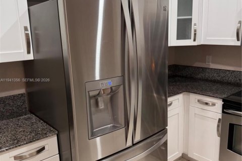 Villa ou maison à vendre à Miramar, Floride: 3 chambres № 2004259 - photo 10