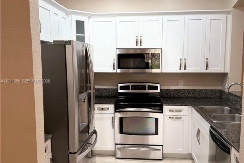 Villa ou maison à vendre à Miramar, Floride: 3 chambres № 2004259 - photo 12