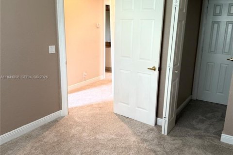 Villa ou maison à vendre à Miramar, Floride: 3 chambres № 2004259 - photo 28