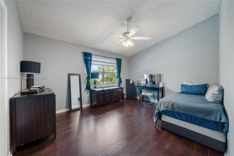 Touwnhouse à vendre à Pembroke Pines, Floride: 3 chambres, 142.05 m2 № 1955741 - photo 21