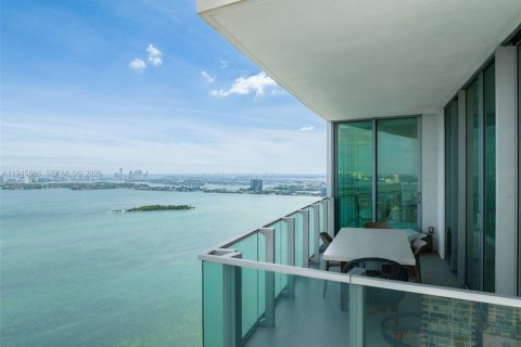 Condo in Miami, Florida, 3 bedrooms  № 2002724 - photo 7