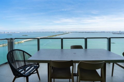 Condo in Miami, Florida, 3 bedrooms  № 2002724 - photo 6