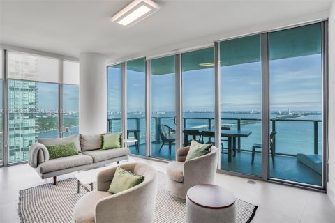 Condo in Miami, Florida, 3 bedrooms  № 2002724 - photo 5