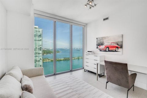 Condo in Miami, Florida, 3 bedrooms  № 2002724 - photo 14