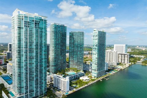 Condo in Miami, Florida, 3 bedrooms  № 2002724 - photo 24