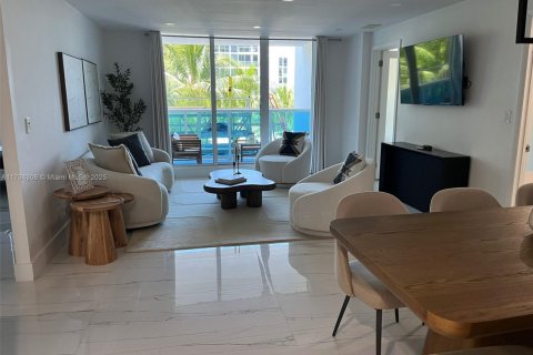 Condominio en venta en Miami Beach, Florida, 2 dormitorios, 109.62 m2 № 2077092 - foto 2