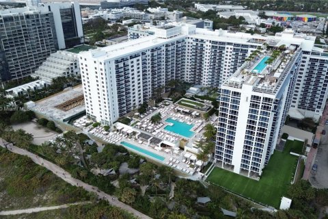 Condominio en venta en Miami Beach, Florida, 2 dormitorios, 109.62 m2 № 2077092 - foto 20