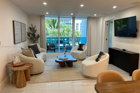 Condominio en Miami Beach, Florida, 2 dormitorios  № 2077092
