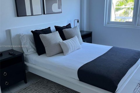 Condominio en venta en Miami Beach, Florida, 2 dormitorios, 109.62 m2 № 2077092 - foto 14