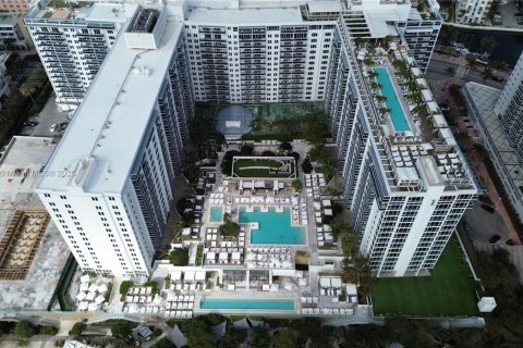 Condominio en venta en Miami Beach, Florida, 2 dormitorios, 109.62 m2 № 2077092 - foto 24