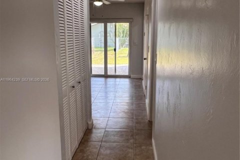 Снять в аренду виллу или дом в Майами, Флорида 2 спальни, 197.14м2, № 2025903 - фото 7