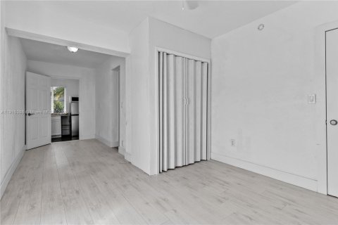 Villa ou maison à vendre à Miami, Floride: 3 chambres, 172.52 m2 № 1974863 - photo 26