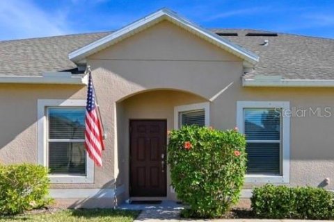 House in Hudson, Florida 3 bedrooms, 141.3 sq.m. № 2239066