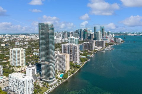 Condo in Miami, Florida, 3 bedrooms № 1973916 - photo 13