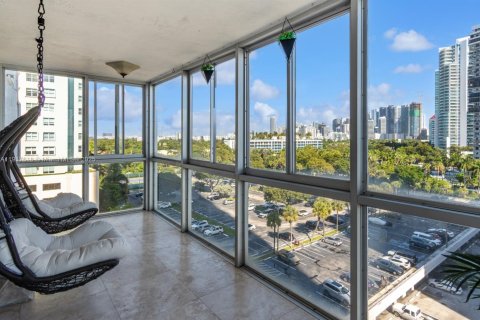 Condo in Miami, Florida, 3 bedrooms № 1973916 - photo 14