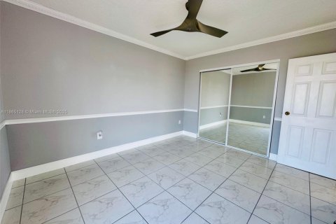 Condo in Aventura, Florida, 2 bedrooms  № 1892966 - photo 17