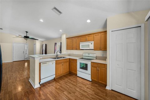 House in Riverview, Florida 3 bedrooms, 105.91 sq.m. № 2227988 - photo 11