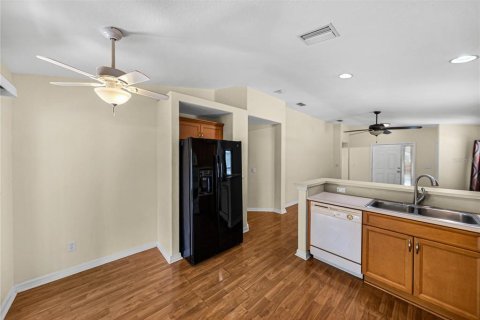 House in Riverview, Florida 3 bedrooms, 105.91 sq.m. № 2227988 - photo 14