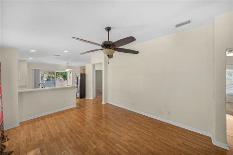 House in Riverview, Florida 3 bedrooms, 105.91 sq.m. № 2227988 - photo 9