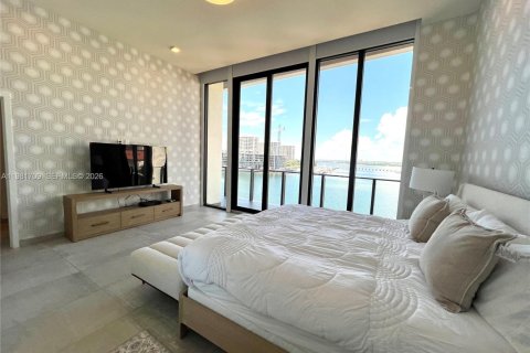 Condo in Miami, Florida, 4 bedrooms  № 2043009 - photo 14