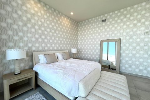 Condo in Miami, Florida, 4 bedrooms  № 2043009 - photo 15