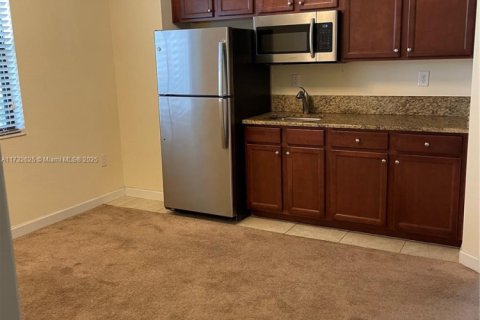 Casa en venta en Miami, Florida, 4 dormitorios, 210.61 m2 № 1500606 - foto 23