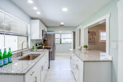 Villa ou maison à vendre à Clearwater, Floride: 4 chambres, 137.87 m2 № 1885054 - photo 18