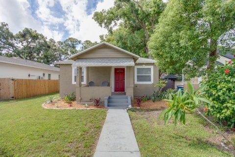 Villa ou maison à vendre à Clearwater, Floride: 4 chambres, 137.87 m2 № 1885054 - photo 1
