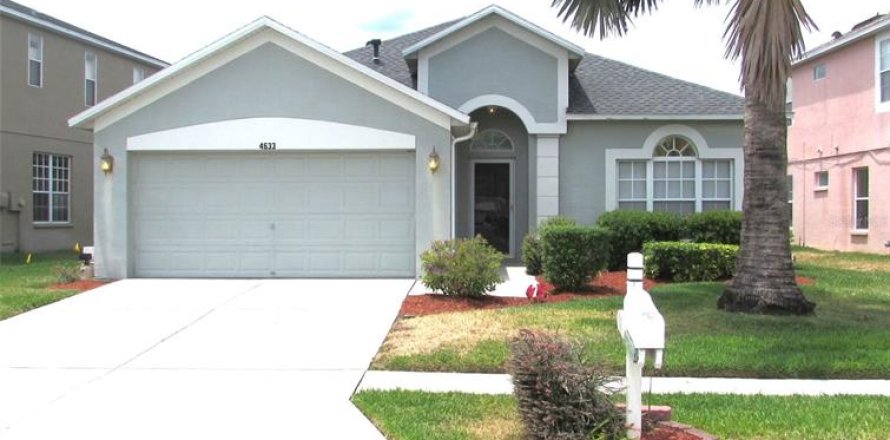 Villa ou maison à Wesley Chapel, Floride 4 chambres, 169.55 m2 № 1687174