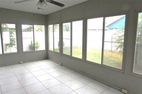 Villa ou maison à vendre à Wesley Chapel, Floride: 4 chambres, 169.55 m2 № 1687174 - photo 24