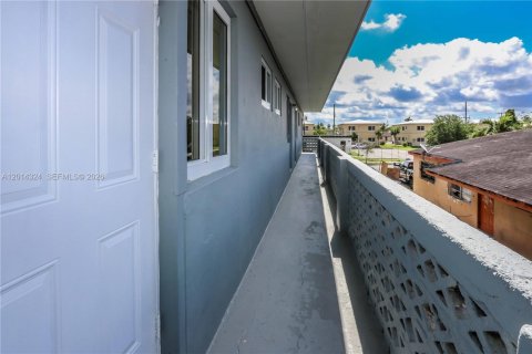 Immobilier commercial à vendre à Florida City, Floride: 287.44 m2 № 2076397 - photo 14