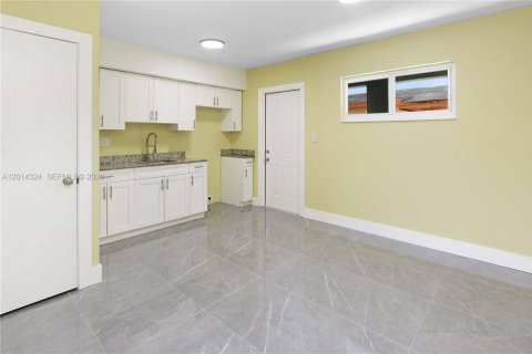 Immobilier commercial à vendre à Florida City, Floride: 287.44 m2 № 2076397 - photo 26
