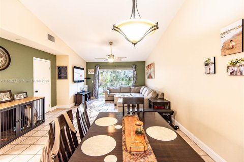 Adosado en venta en Davie, Florida, 3 dormitorios, 143.81 m2 № 1978818 - foto 11