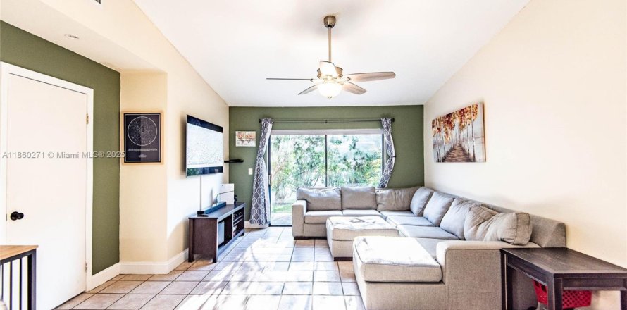 Adosado en Davie, Florida 3 dormitorios, 143.81 m2 № 1978818