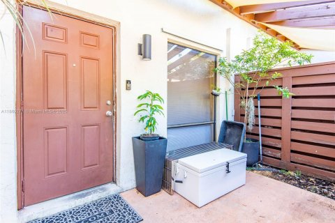 Adosado en venta en Davie, Florida, 3 dormitorios, 143.81 m2 № 1978818 - foto 26