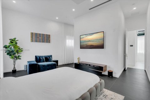 Villa ou maison à louer à Miami Beach, Floride: 3 chambres, 292.92 m2 № 2032916 - photo 13