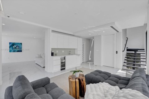 Villa ou maison à louer à Miami Beach, Floride: 3 chambres, 292.92 m2 № 2032916 - photo 24