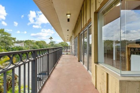 Купить кондоминиум в Дейви, Флорида 2 спальни, 111.48м2, № 2010413 - фото 15