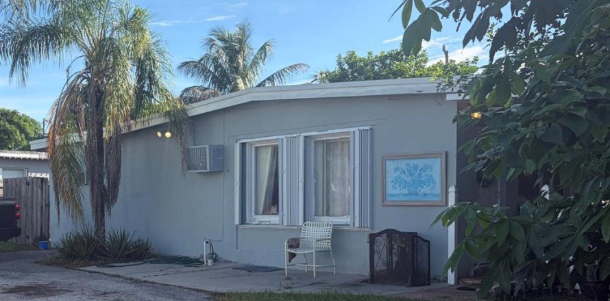 Villa ou maison à West Palm Beach, Floride 3 chambres, 107.02 m2 № 2436099