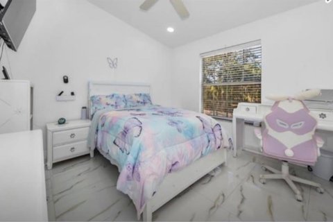 Casa en venta en New Port Richey, Florida, 4 dormitorios, 216.65 m2 № 2386308 - foto 28
