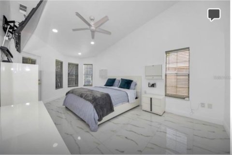 Casa en venta en New Port Richey, Florida, 4 dormitorios, 216.65 m2 № 2386308 - foto 18
