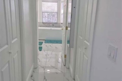 Casa en venta en New Port Richey, Florida, 4 dormitorios, 216.65 m2 № 2386308 - foto 27