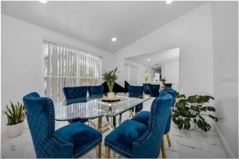 Casa en venta en New Port Richey, Florida, 4 dormitorios, 216.65 m2 № 2386308 - foto 15