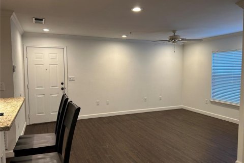Copropriété à louer à Tampa, Floride: 1 chambre, 80.36 m2 № 2387715 - photo 3