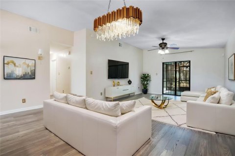 Villa ou maison à vendre à Kissimmee, Floride: 3 chambres, 128.3 m2 № 2096363 - photo 6