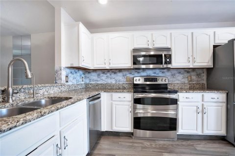 Villa ou maison à vendre à Kissimmee, Floride: 3 chambres, 128.3 m2 № 2096363 - photo 15