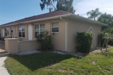Apartment in Englewood, Florida 2 bedrooms, 83.61 sq.m. № 1745414 - photo 2