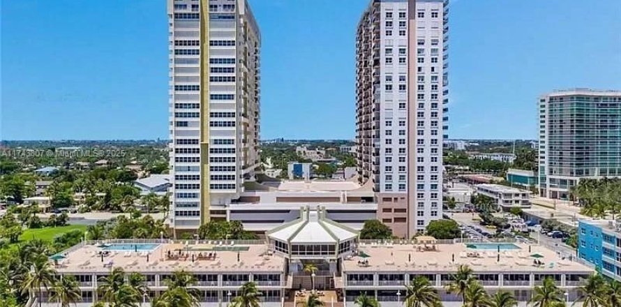 Condominio en Pompano Beach, Florida, 1 dormitorio  № 1992765