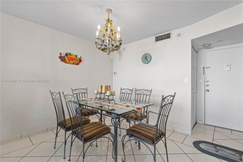 Condominio en venta en Pompano Beach, Florida, 1 dormitorio, 68.56 m2 № 1992765 - foto 7
